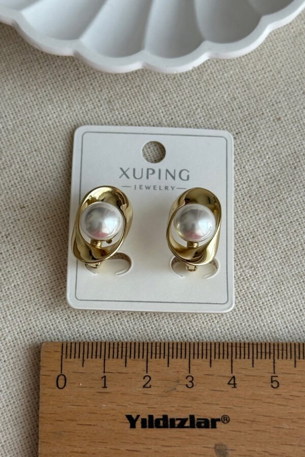 Alternative view of Xuping 14K Asimetrik İncili Klipsli Kadın Küpe – Kararmaz | Kadın Takı Xuping Küpe