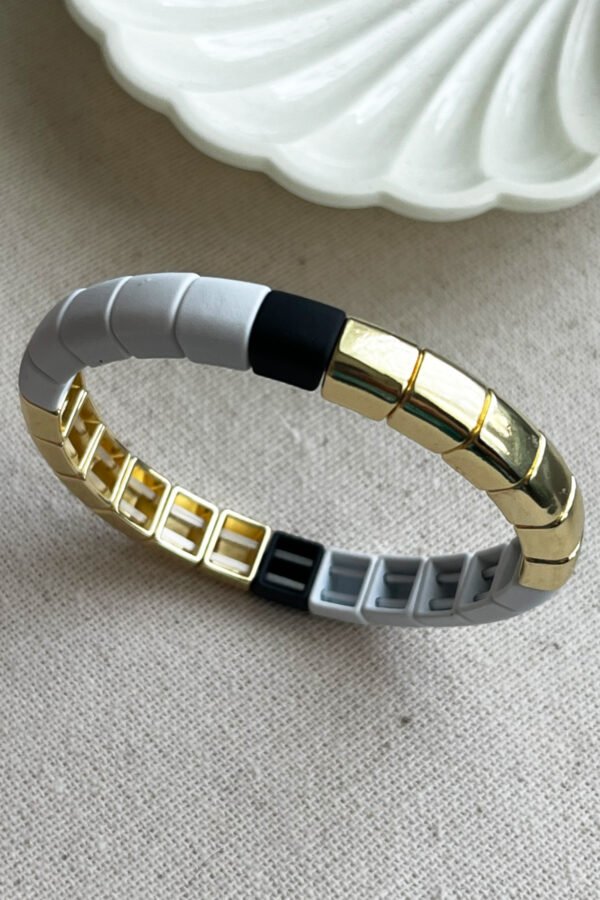 Alternative view of Lastikli 16 Cm Çevreli Lastikli Siyah Beyaz Kadın Bileklik