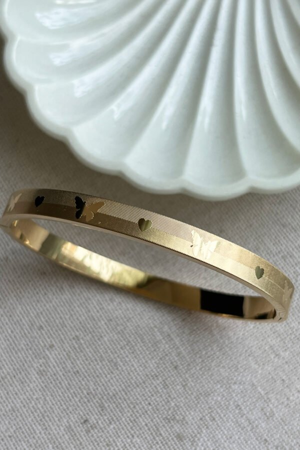 Çelik 17 Cm Çevreli Tam Tur Kalpli Kelebek Kadın Kelepçe Kararmaz