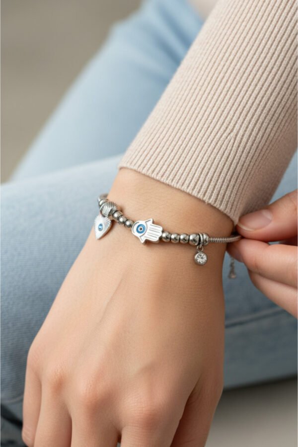 Alternative view of Çelik 17 2 Cm Nazarlı Hamsa Charmlı Model Kadın Çelik Bileklik – Gümüş Renk | Kararmaz Kadın Takı