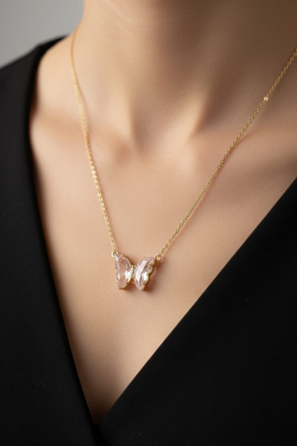 Çelik 22K Kelebekli Kadın Kolye 45 cm | Altın Renkli Kararmaz Kadın Takı Çelik Kolye