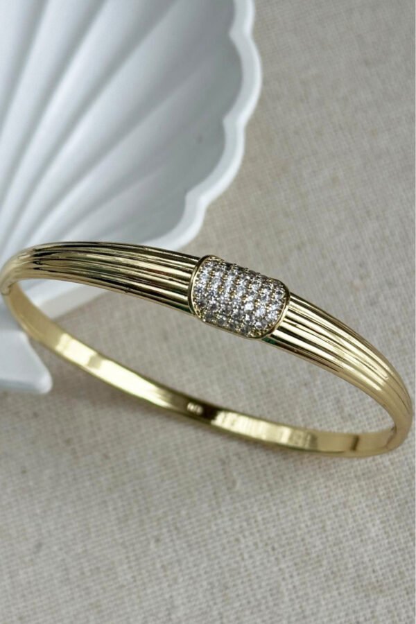 Alternative view of Xuping 14K Taşlı 18 cm Düz Kadın Kelepçe Altın Renkli Kadın Xuping Bileklik