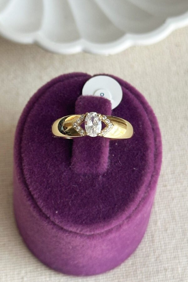 Alternative view of Xuping 14K Oval Tek Taş Kadın Yüzük – Kararmaz Altın Renk Takı | Xuping Yüzük