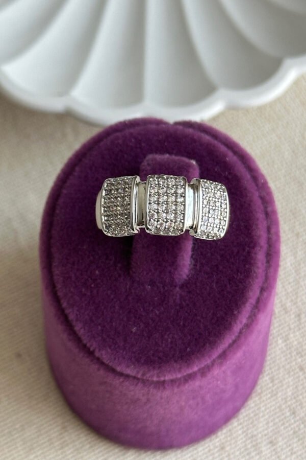 Xuping Üç Dikdörgen Taşlı Kadın Yüzük – Kararmaz Gümüş Renk Takı | Xuping Yüzük