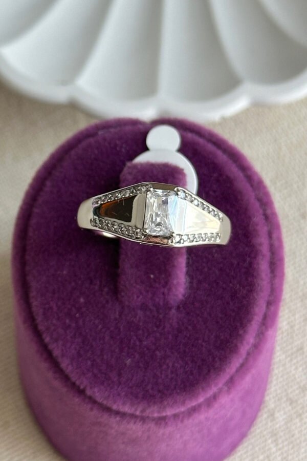 Xuping Tek Taşlı Kadın Yüzük – Kararmaz Gümüş Renk Takı | Xuping Yüzük