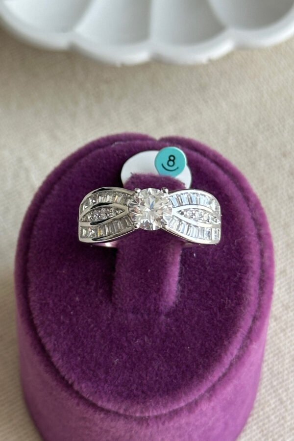 Xuping Asimetrik Tek Taş Kadın Yüzük – Kararmaz Gümüş Renk Takı | Xuping Yüzük